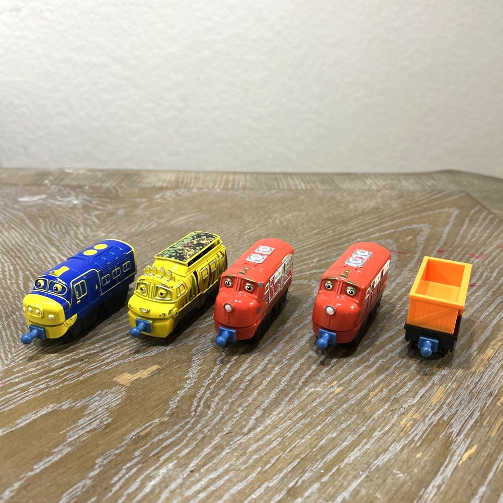 Lot of 5 Chuggington Trains Railway Wilson Brewster Mtambo Wagon Toy Set - Picture 1 of 6